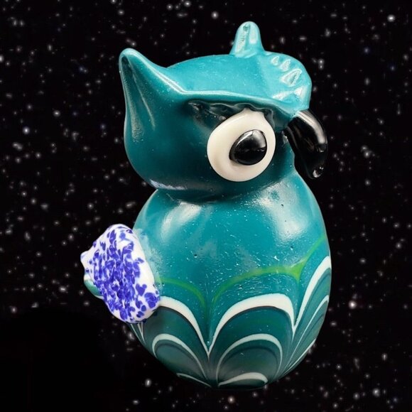 Art Glass Owl Figurine Paperweight Pulled Feather Glass Cased Bird Blue Fritz - Picture 1 of 14